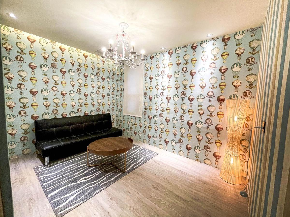 Fifth Avenue Motel Taichung Eksteriør bilde